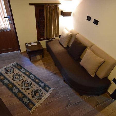 Kale Guesthouse Гирокастра Экстерьер фото
